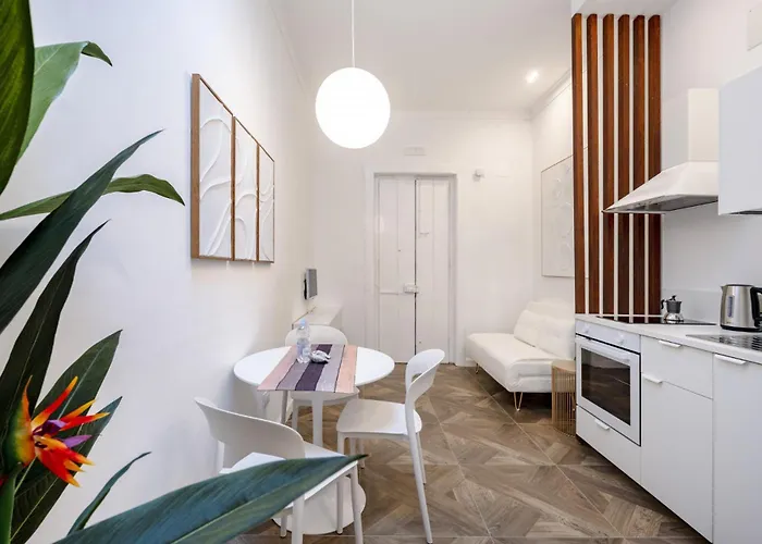 アパートホテル Station 3*